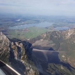 Flugwegposition um 11:20:04: Aufgenommen in der Nähe von Gemeinde Scharnitz, 6108, Österreich in 1833 Meter